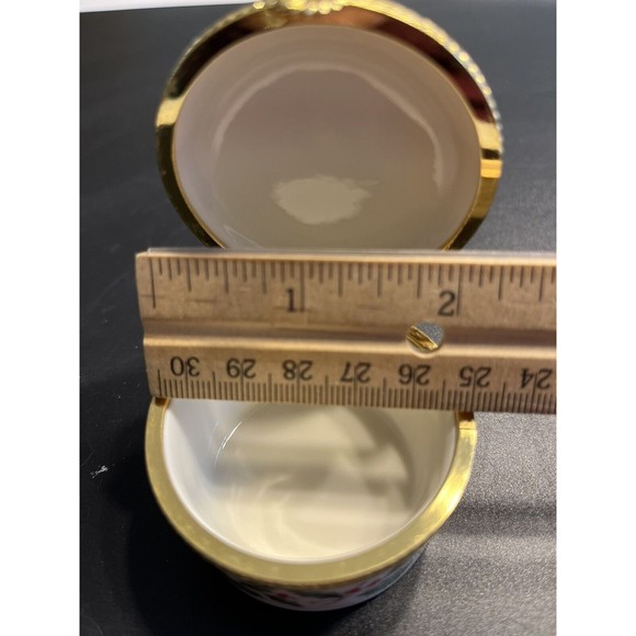 Lenox Trinket Box Hinged Lid Round Holiday Holly Berries Christmas Jewelry Jar - Picture 8 of 10